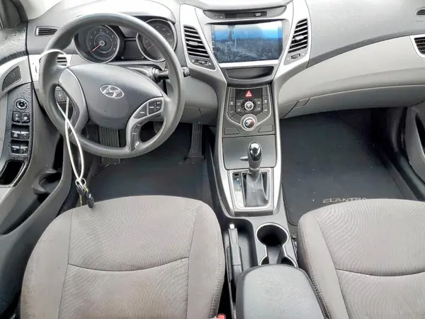5NPDH4AE3GH666326 2016 HYUNDAI ELANTRA - Image 8