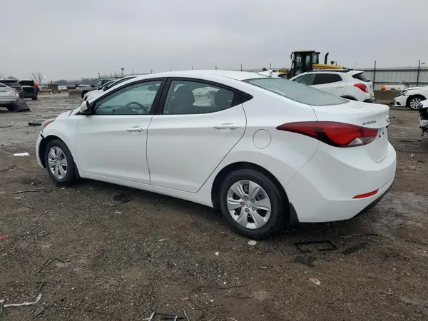 5NPDH4AE3GH666553 2016 HYUNDAI ELANTRA - Image 2