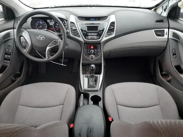 5NPDH4AE3GH666553 2016 HYUNDAI ELANTRA - Image 8