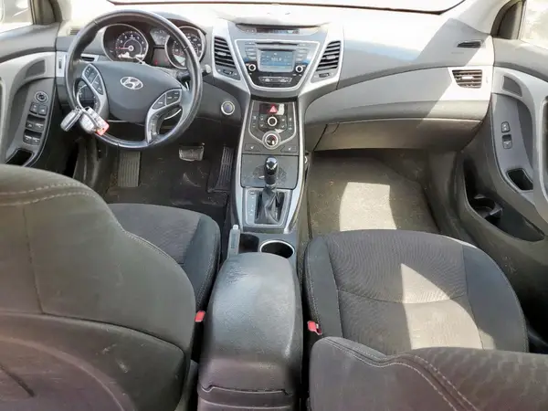 5NPDH4AE3GH669386 2016 HYUNDAI ELANTRA - Image 8