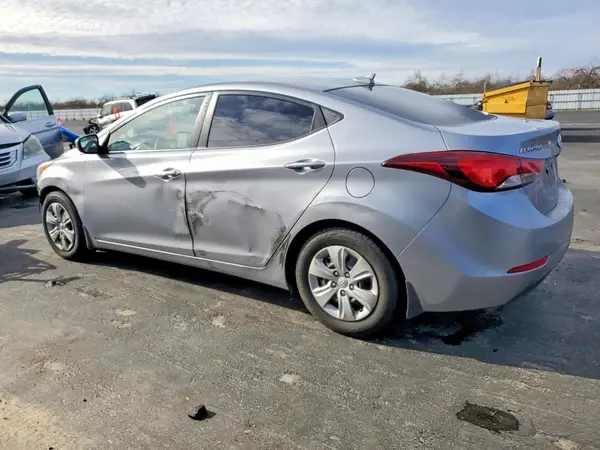5NPDH4AE3GH671736 2016 HYUNDAI ELANTRA - Image 2