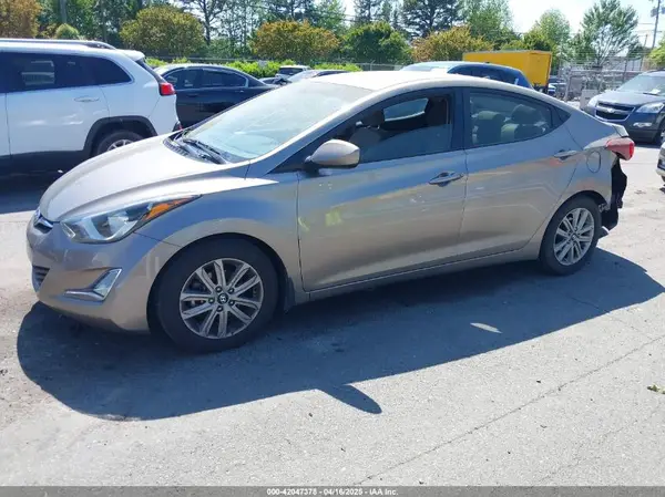 5NPDH4AE3GH671977 2016 HYUNDAI ELANTRA - Image 2