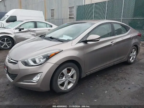 5NPDH4AE3GH673597 2016 HYUNDAI ELANTRA - Image 2