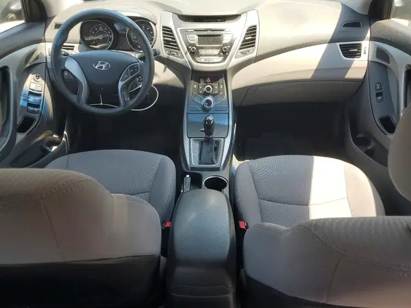 5NPDH4AE3GH674426 2016 HYUNDAI ELANTRA - Image 8