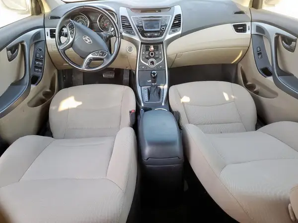 5NPDH4AE3GH674443 2016 HYUNDAI ELANTRA - Image 8