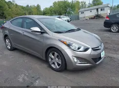 5NPDH4AE3GH675303 2016 HYUNDAI ELANTRA