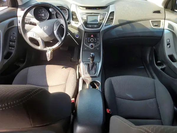 5NPDH4AE3GH675401 2016 HYUNDAI ELANTRA - Image 8