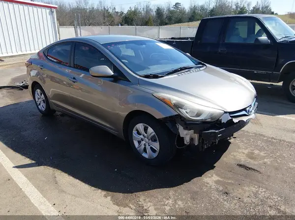 5NPDH4AE3GH676225 2016 HYUNDAI ELANTRA - Image 1