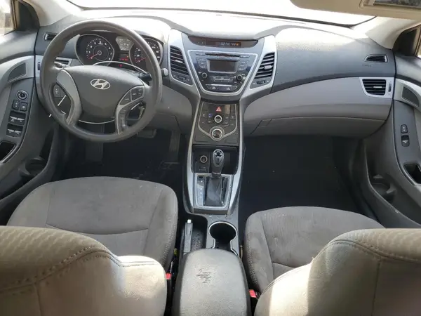5NPDH4AE3GH678685 2016 HYUNDAI ELANTRA - Image 8