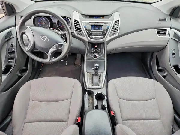 5NPDH4AE3GH679318 2016 HYUNDAI ELANTRA - Image 8