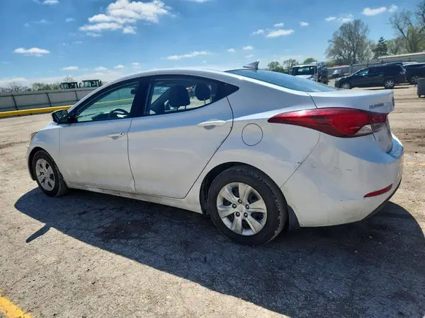 5NPDH4AE3GH683112 2016 HYUNDAI ELANTRA - Image 2