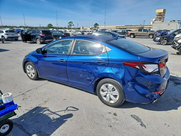 5NPDH4AE3GH683496 2016 HYUNDAI ELANTRA - Image 2