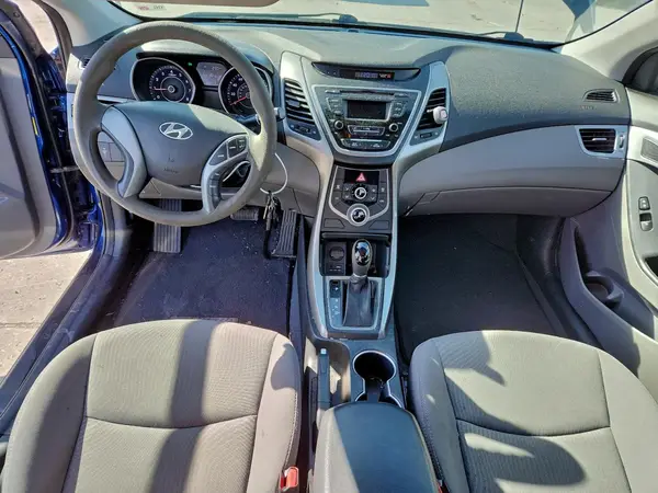 5NPDH4AE3GH683496 2016 HYUNDAI ELANTRA - Image 8