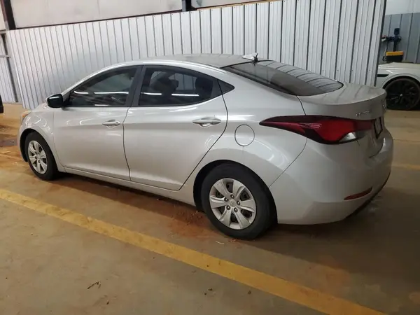 5NPDH4AE3GH683790 2016 HYUNDAI ELANTRA - Image 2