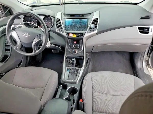 5NPDH4AE3GH684115 2016 HYUNDAI ELANTRA - Image 8