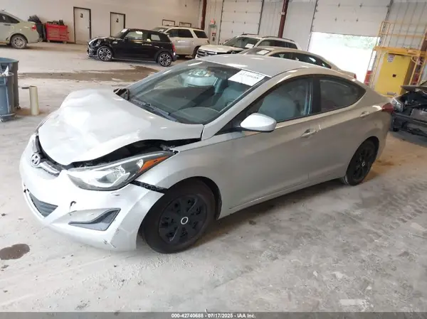 5NPDH4AE3GH685149 2016 HYUNDAI ELANTRA - Image 2