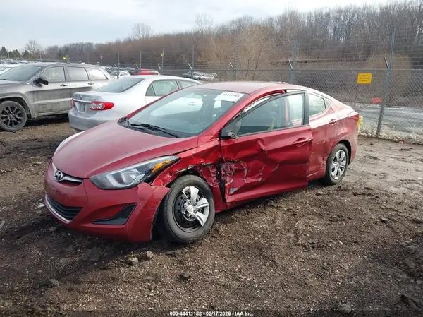 5NPDH4AE3GH686382 2016 HYUNDAI ELANTRA - Image 2