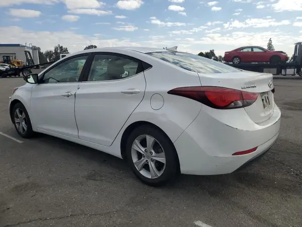 5NPDH4AE3GH687578 2016 HYUNDAI ELANTRA - Image 2