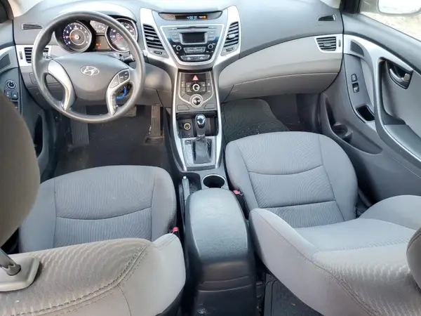 5NPDH4AE3GH687984 2016 HYUNDAI ELANTRA - Image 8