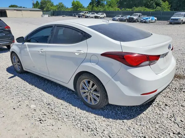 5NPDH4AE3GH689234 2016 HYUNDAI ELANTRA - Image 2