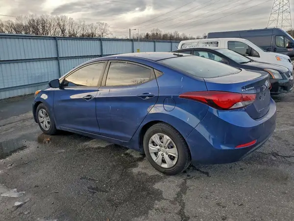 5NPDH4AE3GH691162 2016 HYUNDAI ELANTRA - Image 2
