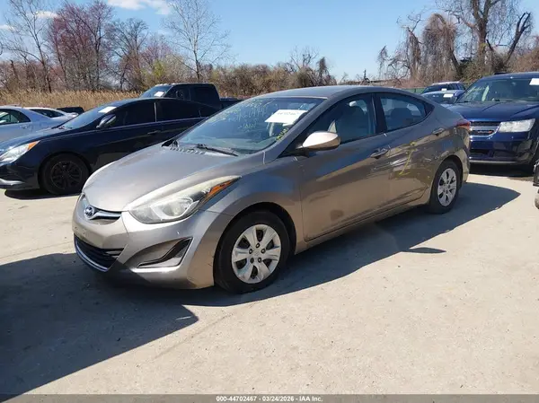 5NPDH4AE3GH691310 2016 HYUNDAI ELANTRA - Image 2