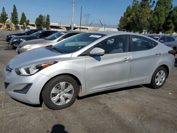 5NPDH4AE3GH692599 2016 HYUNDAI ELANTRA - Image 1