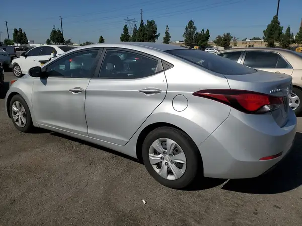 5NPDH4AE3GH692599 2016 HYUNDAI ELANTRA - Image 2