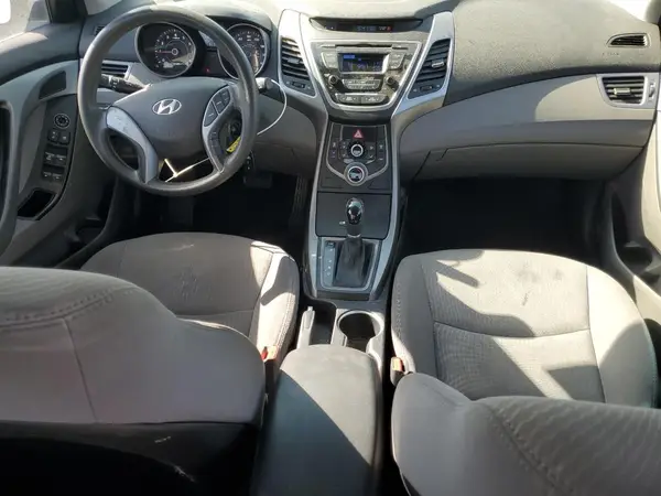 5NPDH4AE3GH692599 2016 HYUNDAI ELANTRA - Image 8