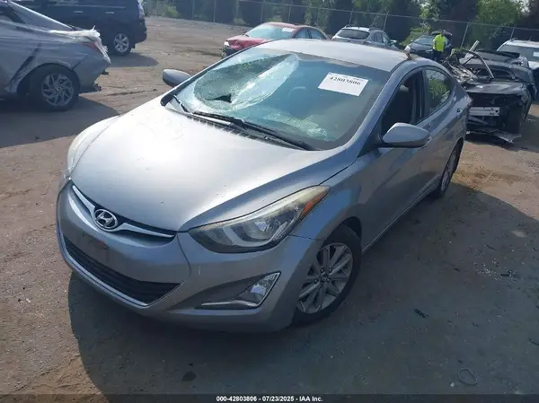 5NPDH4AE3GH692781 2016 HYUNDAI ELANTRA - Image 2