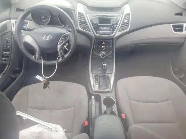 5NPDH4AE3GH696717 2016 HYUNDAI ELANTRA - Image 8