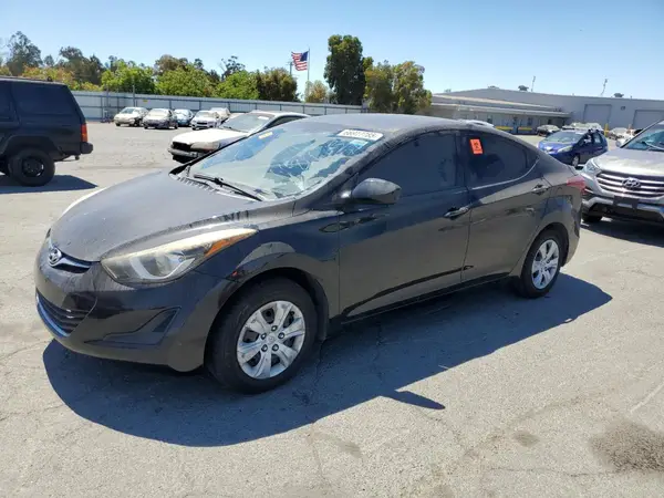 5NPDH4AE3GH697835 2016 HYUNDAI ELANTRA - Image 1