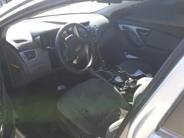 5NPDH4AE3GH699472 2016 HYUNDAI ELANTRA - Image 8