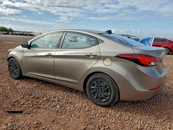 5NPDH4AE3GH700894 2016 HYUNDAI ELANTRA - Image 2
