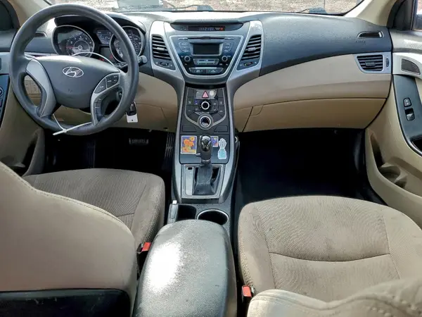 5NPDH4AE3GH700894 2016 HYUNDAI ELANTRA - Image 8