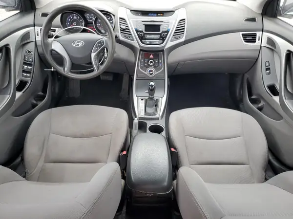 5NPDH4AE3GH701138 2016 HYUNDAI ELANTRA - Image 8