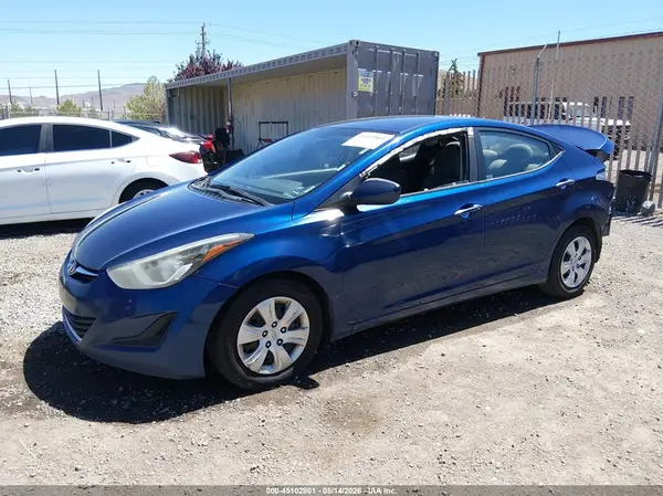 5NPDH4AE3GH702354 2016 HYUNDAI ELANTRA - Image 2