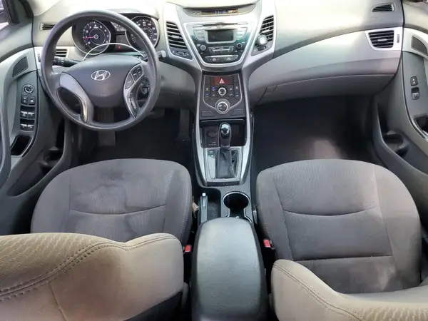 5NPDH4AE3GH703410 2016 HYUNDAI ELANTRA - Image 8