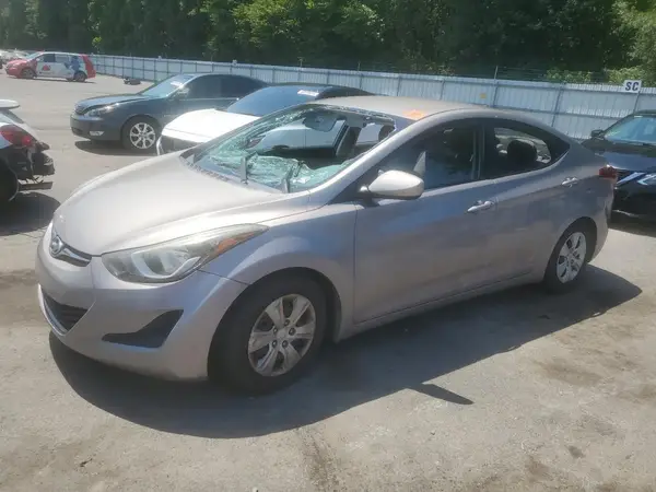 5NPDH4AE3GH704895 2016 HYUNDAI ELANTRA - Image 1