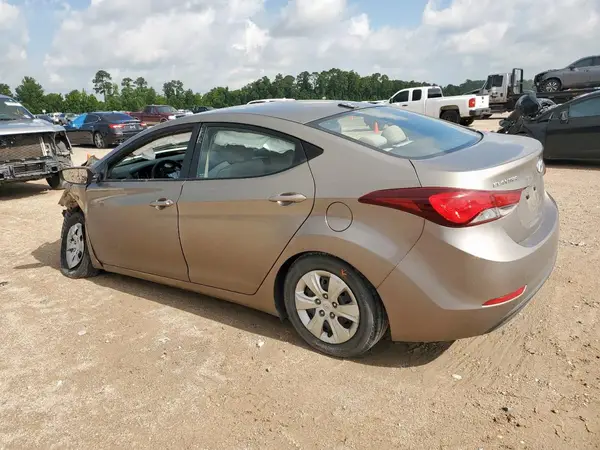 5NPDH4AE3GH705657 2016 HYUNDAI ELANTRA - Image 2