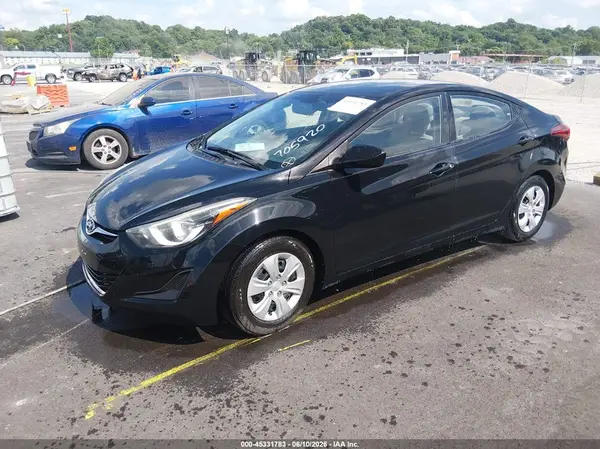 5NPDH4AE3GH705920 2016 HYUNDAI ELANTRA - Image 2