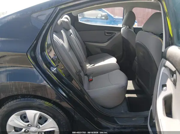 5NPDH4AE3GH705920 2016 HYUNDAI ELANTRA - Image 8