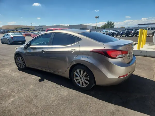 5NPDH4AE3GH707456 2016 HYUNDAI ELANTRA - Image 2