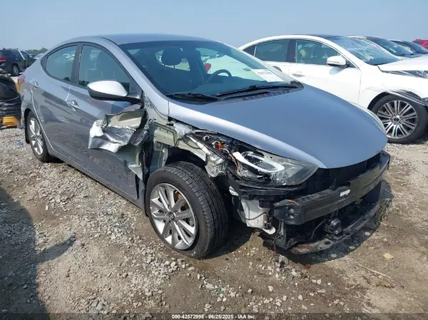 5NPDH4AE3GH707795 2016 HYUNDAI ELANTRA - Image 1