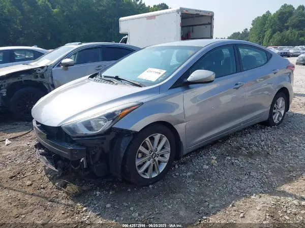 5NPDH4AE3GH707795 2016 HYUNDAI ELANTRA - Image 2
