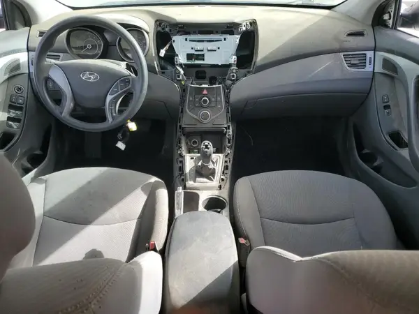 5NPDH4AE3GH709594 2016 HYUNDAI ELANTRA - Image 8