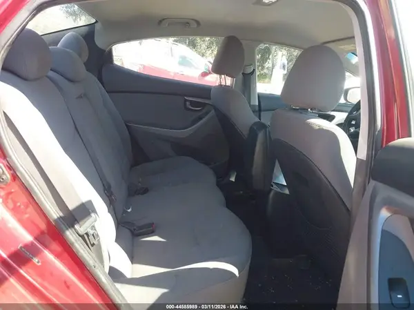 5NPDH4AE3GH710230 2016 HYUNDAI ELANTRA - Image 8