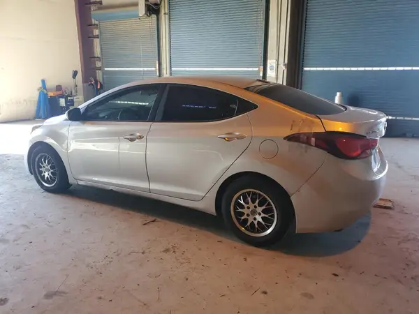5NPDH4AE3GH710244 2016 HYUNDAI ELANTRA - Image 2
