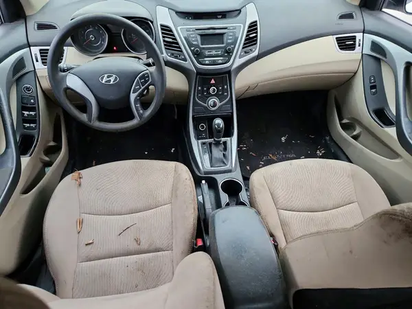 5NPDH4AE3GH713810 2016 HYUNDAI ELANTRA - Image 8