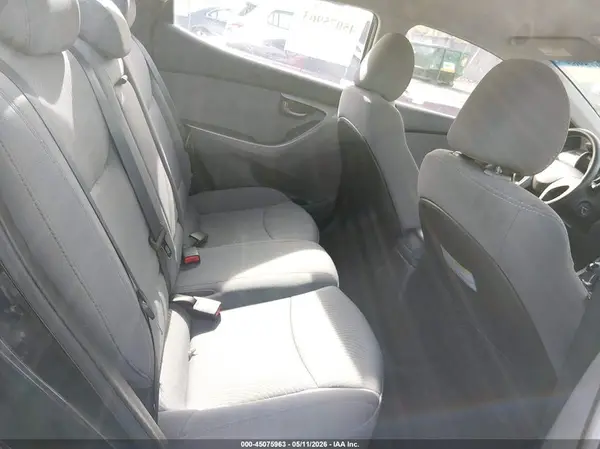 5NPDH4AE3GH715301 2016 HYUNDAI ELANTRA - Image 8